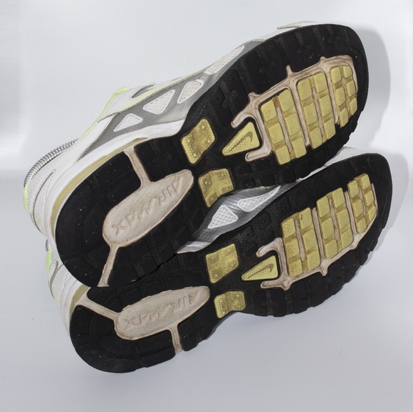 Nike Air Max shoes - Picture 6 of 6